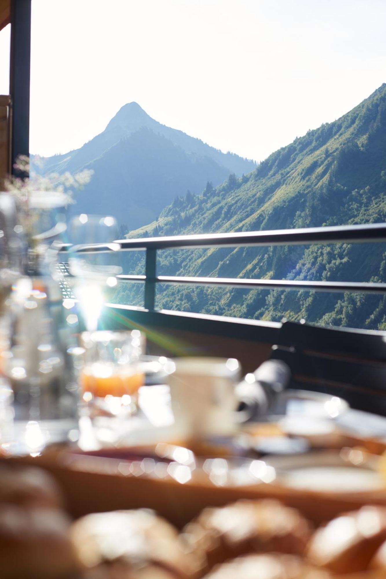 Alpenstolz Damuels Haus 1 - Stilvoll Urlauben In Den Bergen Apartamento Exterior foto