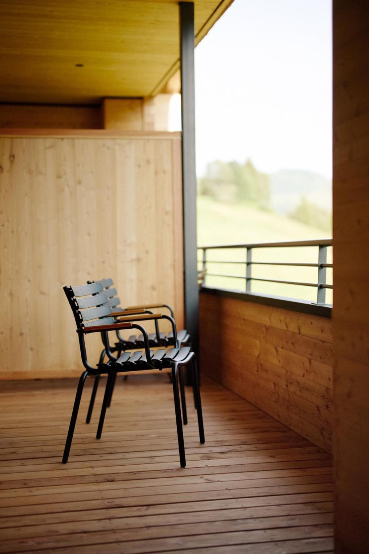 Alpenstolz Damuels Haus 1 - Stilvoll Urlauben In Den Bergen Apartamento Exterior foto