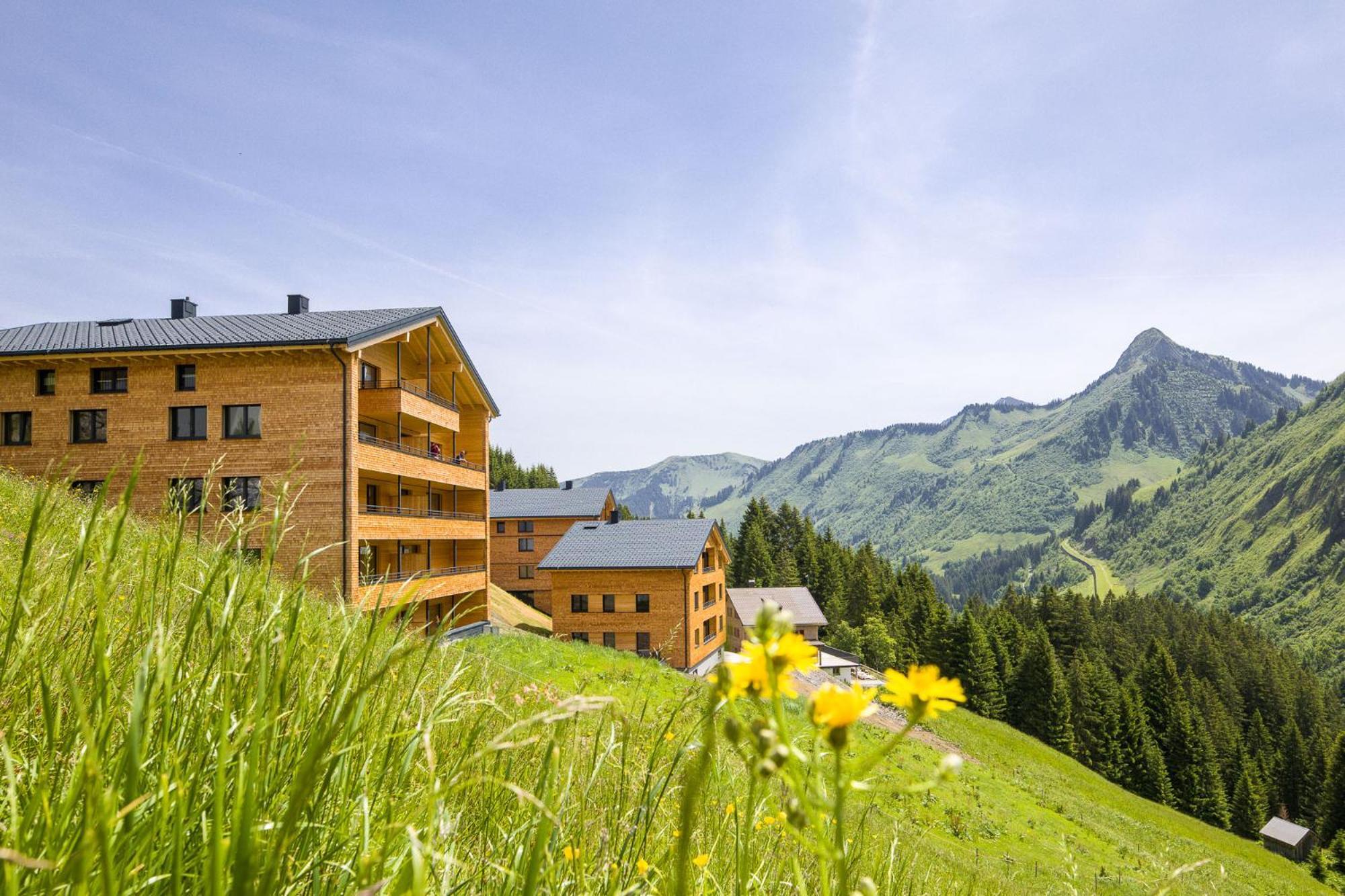 Alpenstolz Damuels Haus 1 - Stilvoll Urlauben In Den Bergen Apartamento Exterior foto